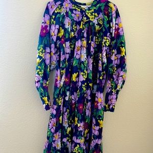 Selling this sun dress name brand Happy Nature. Only worn once.